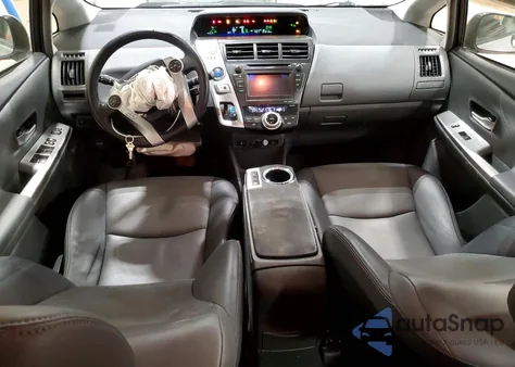 2014 Toyota Prius V z USA, uszkodzony, nr VIN JTDZN3EU7EJ004618